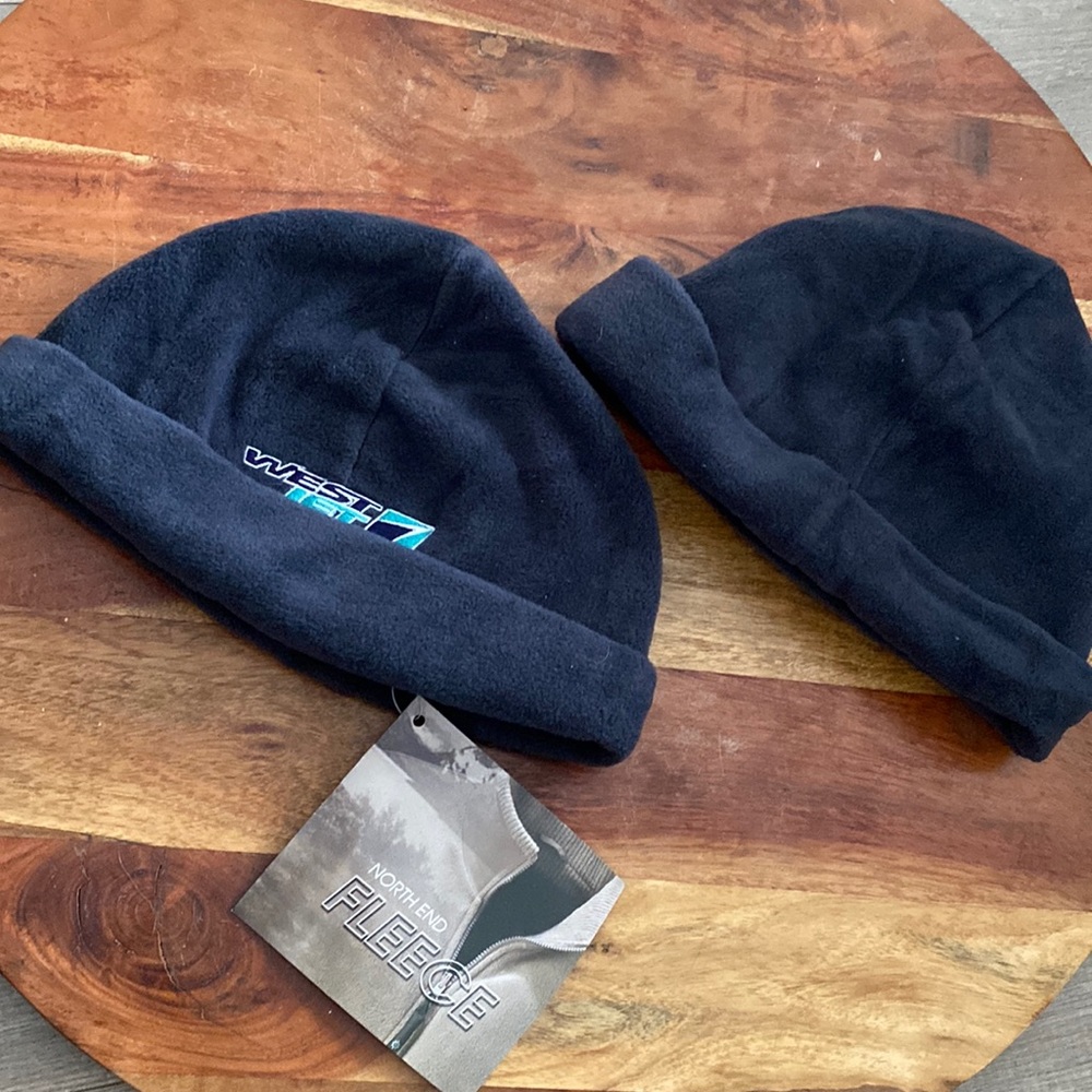 NWT WESTJET AIRLINES WJA WS tuque hat fleece navy embroidered logo
